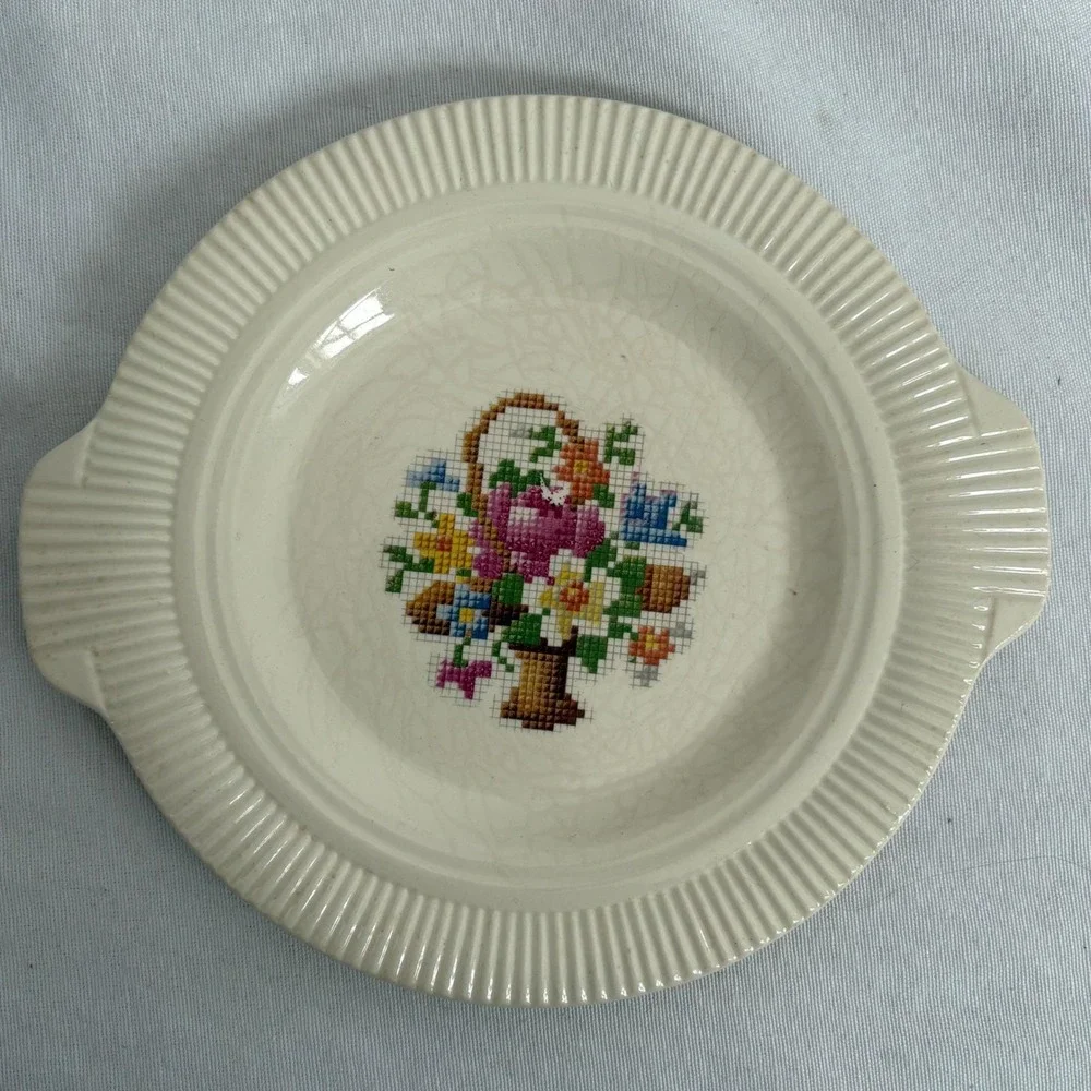 Salem China‎ Co Basket Cross Stitch Vintage 4pc Set Handled Plate Bowls Cream